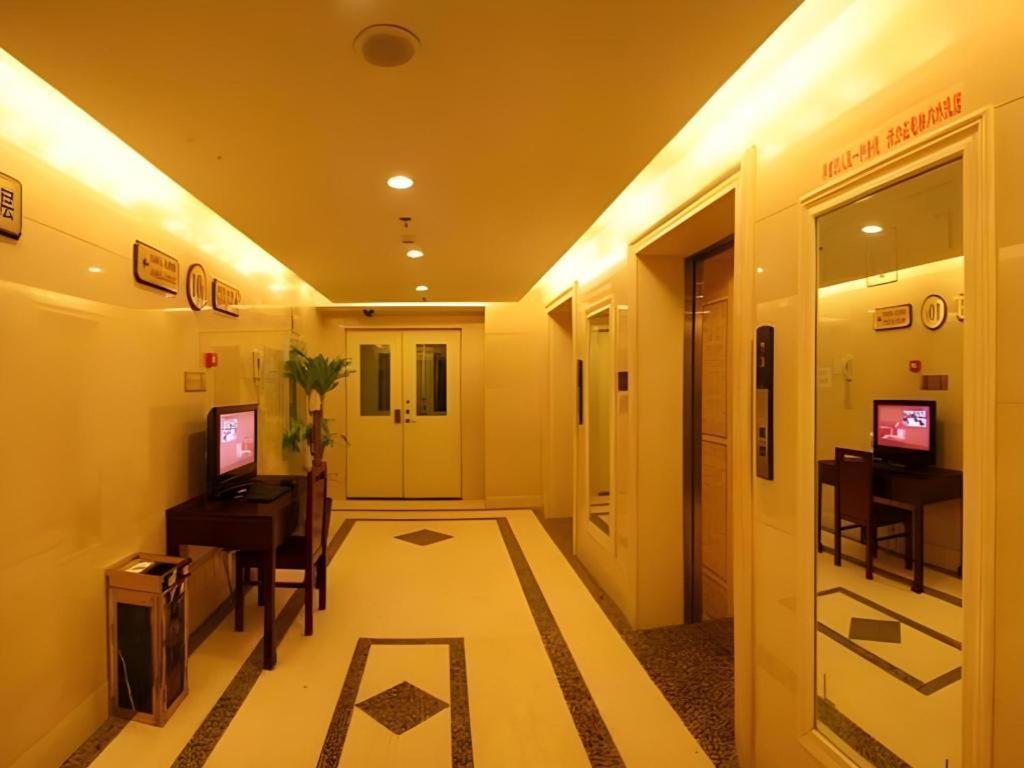 Beijing Ruyi Business Hotel Exterior photo